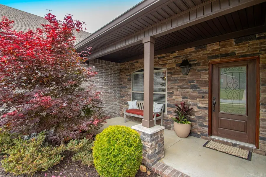 9216 Meadow Gardens Circle, Sherwood, AR 72120 - #2