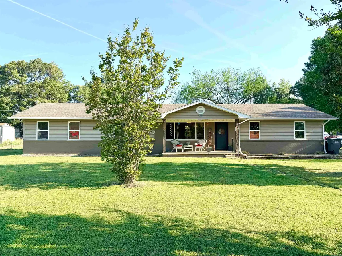 3216 Horseshoe Trl, Jonesboro, AR 72404 - #1