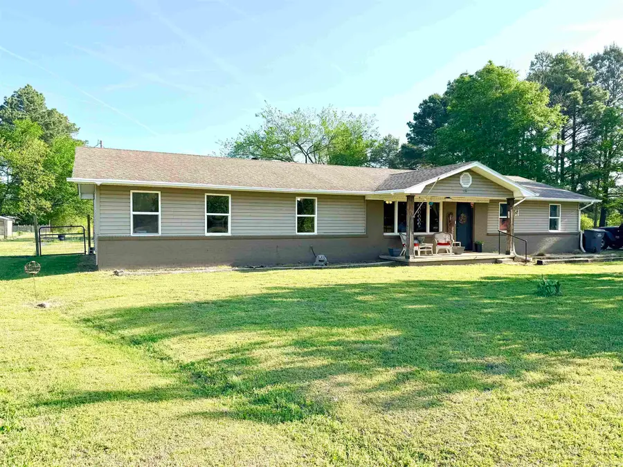 3216 Horseshoe Trl, Jonesboro, AR 72404 - #3