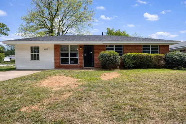 903 Belmont Dr, Pine Bluff, AR 71601