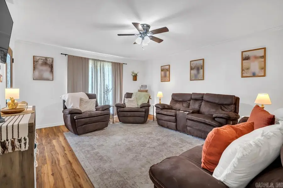 11 Eugenia Street, Morrilton, AR 72110 - #3