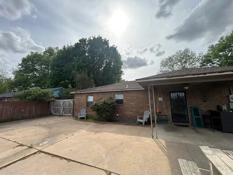 806 Rowena St, Wynne, AR 72396 - #3