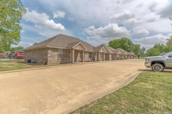 1012 N Main St, Jonesboro, AR 72401