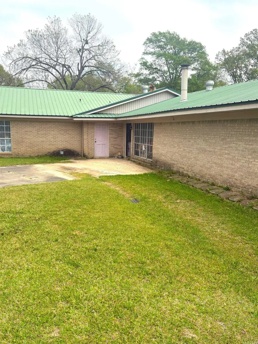 19 N Valley Drive, Texarkana, AR 71854 - #2