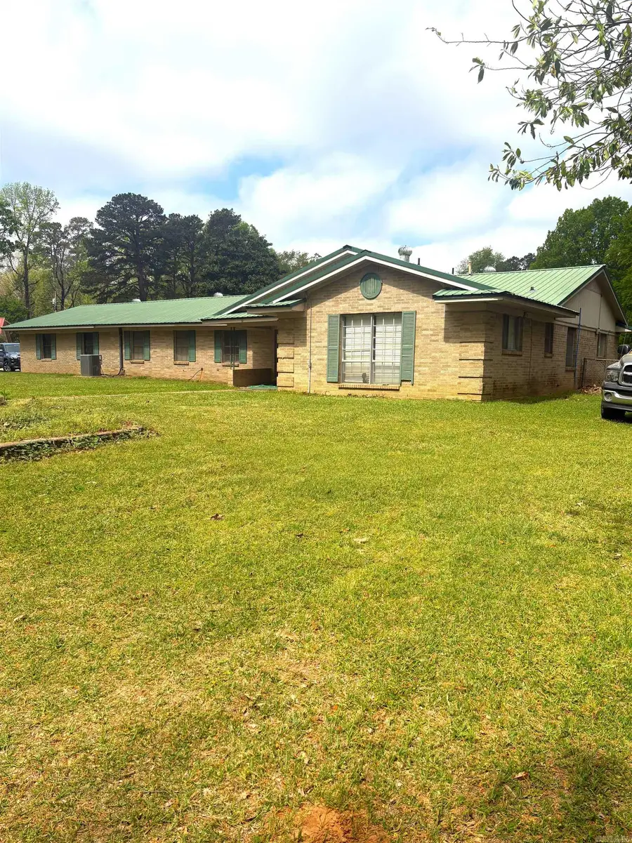 19 N Valley Drive, Texarkana, AR 71854 - #3