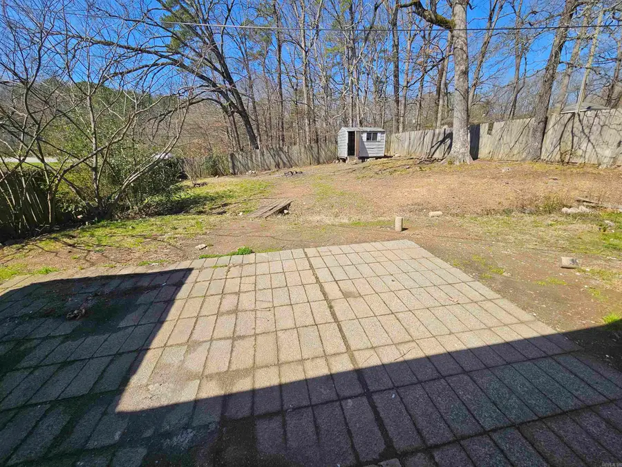 2724 Longcoy St, Little Rock, AR 72204 - #2