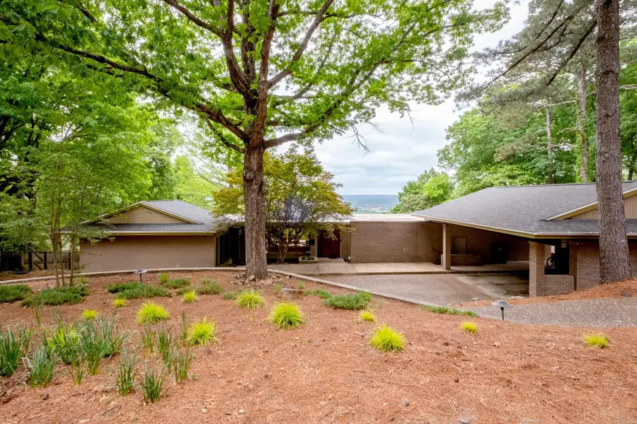 18 Hearthside Drive, Little Rock, AR 72207 - #2