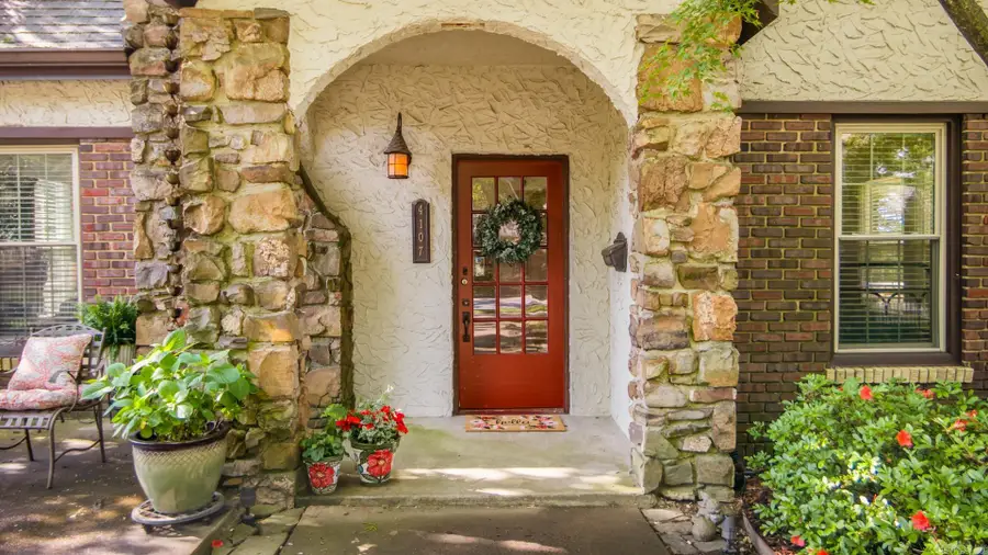 4107 Lee Avenue, Little Rock, AR 72205 - #3