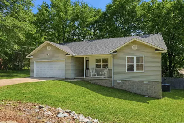 229 Adcock Rd, Hot Springs, AR 71913