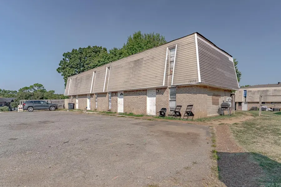 1900 Cedar Heights Dr., Jonesboro, AR 72401 - #2