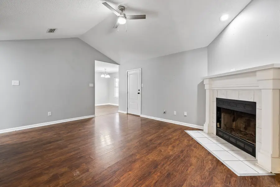 71 Cinnamon Drive, Sherwood, AR 72120 - #2