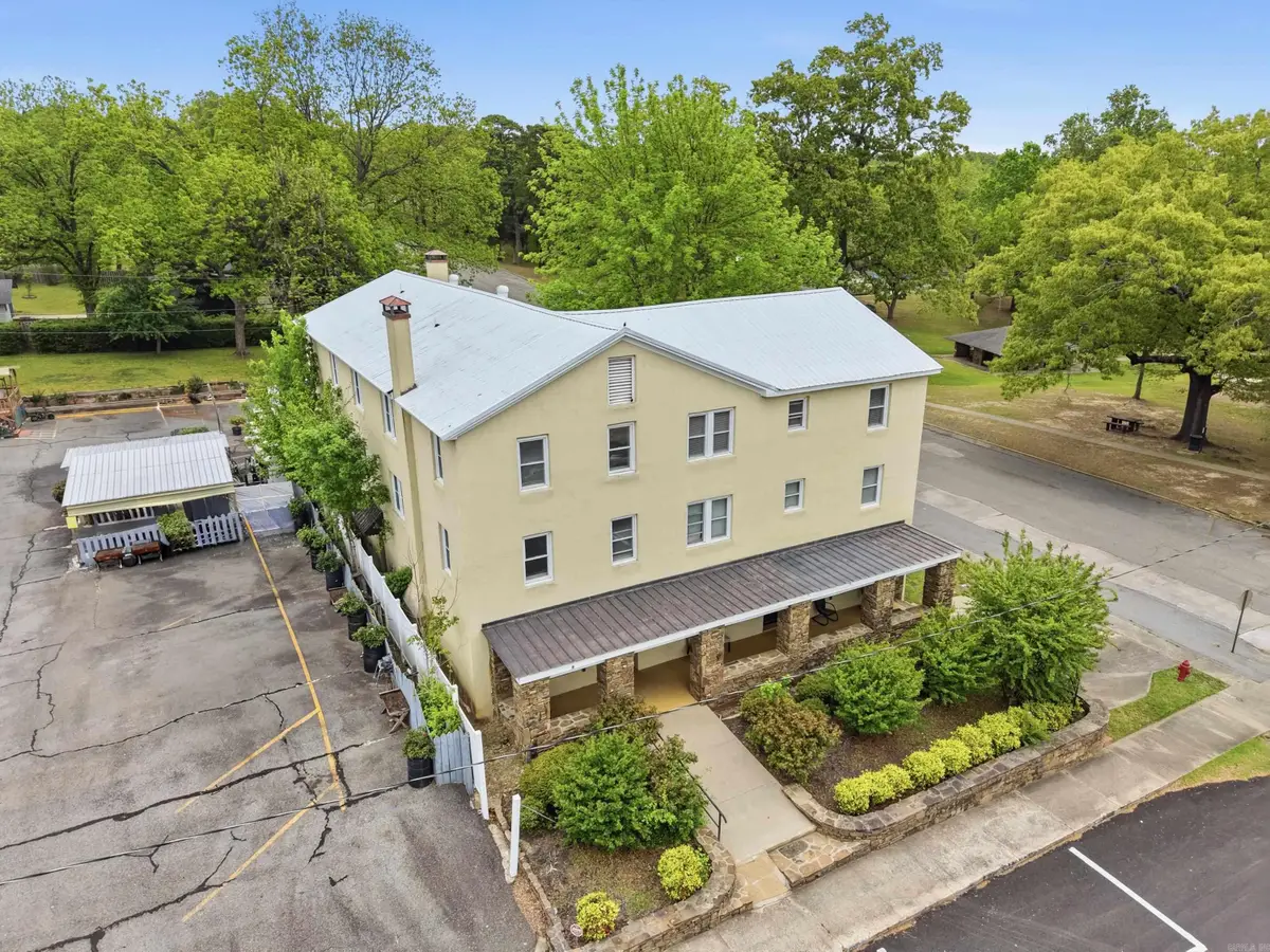 122 E Main Street, Heber Springs, AR 72543 - #1