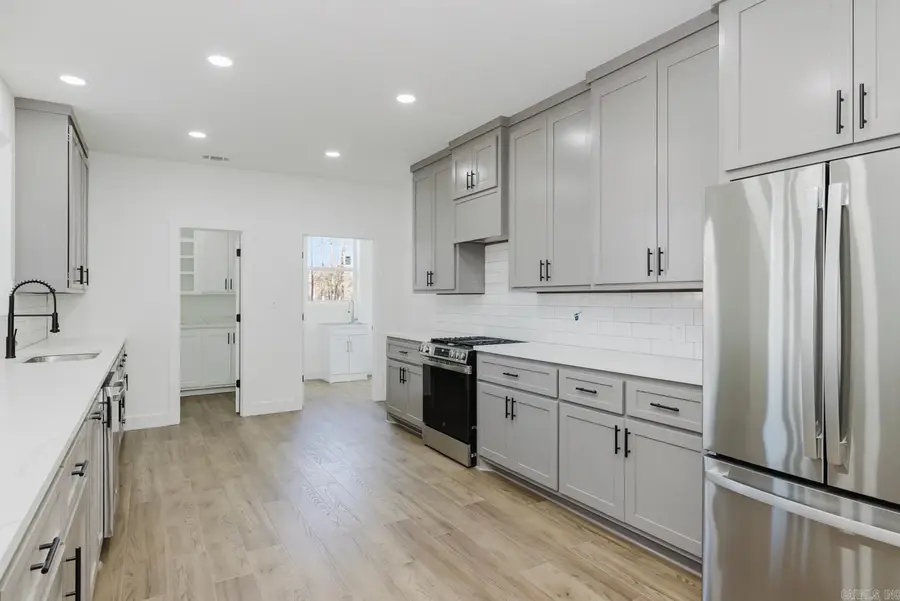 1019 Grand Avenue, Benton, AR 72015 - #3