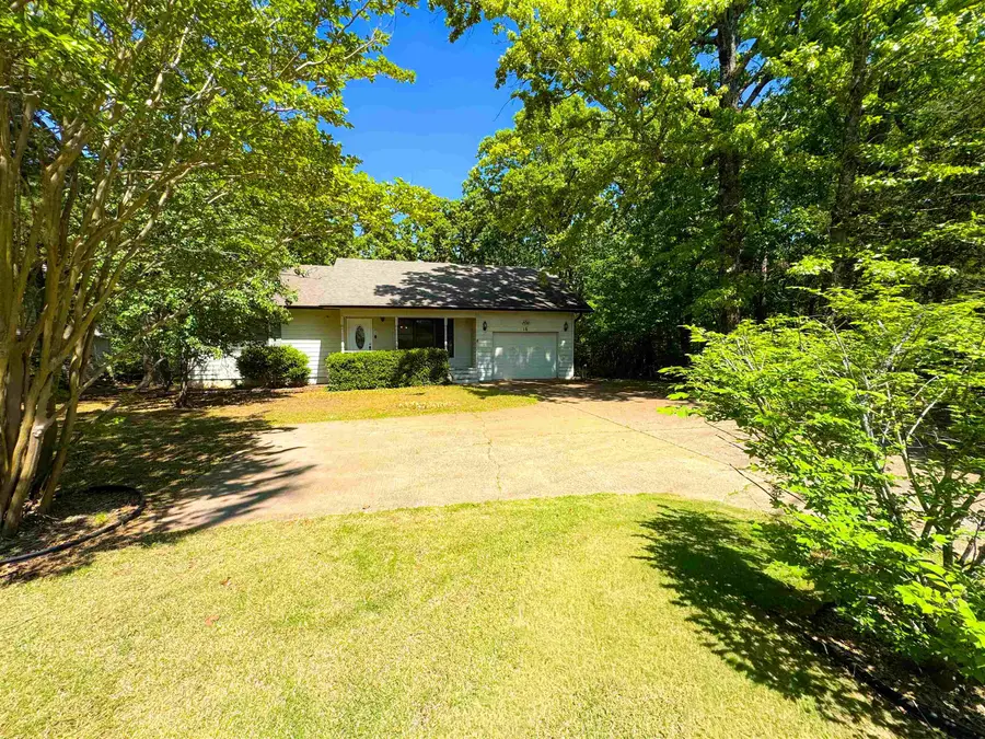 16 Iroquois Drive, Cherokee Village, AR 72529 - #2