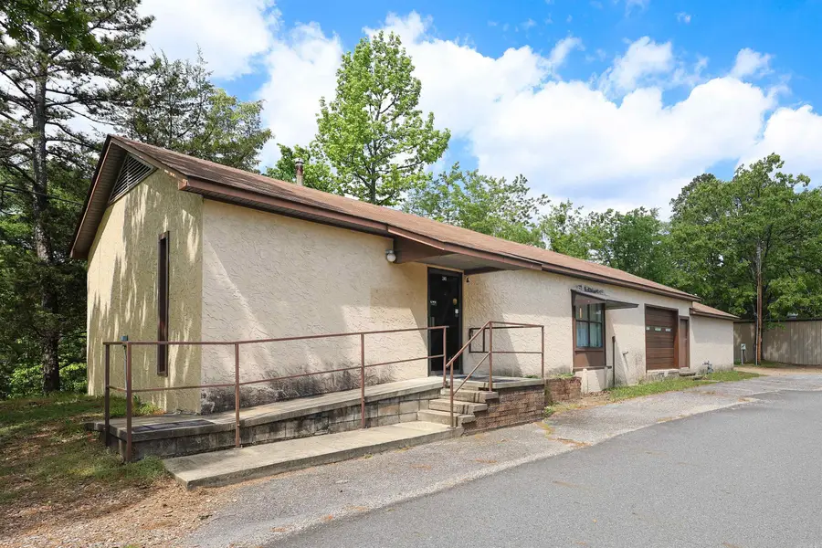 240 N George Street, Mount Ida, AR 71957 - #3