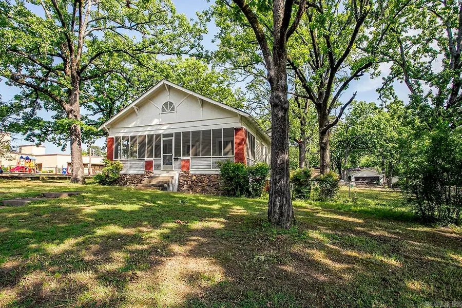 5222 Woodlawn Drive, Little Rock, AR 72205 - #2