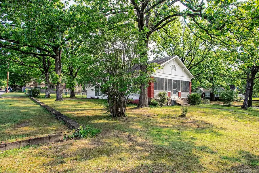 5222 Woodlawn Drive, Little Rock, AR 72205 - #3