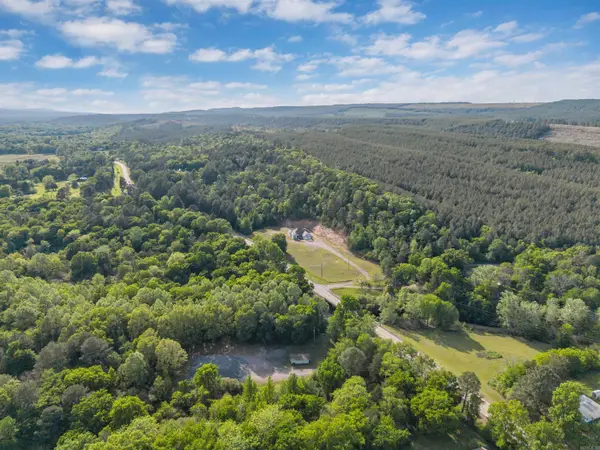 1303 Casa Aplin Road, Perryville, AR 72126