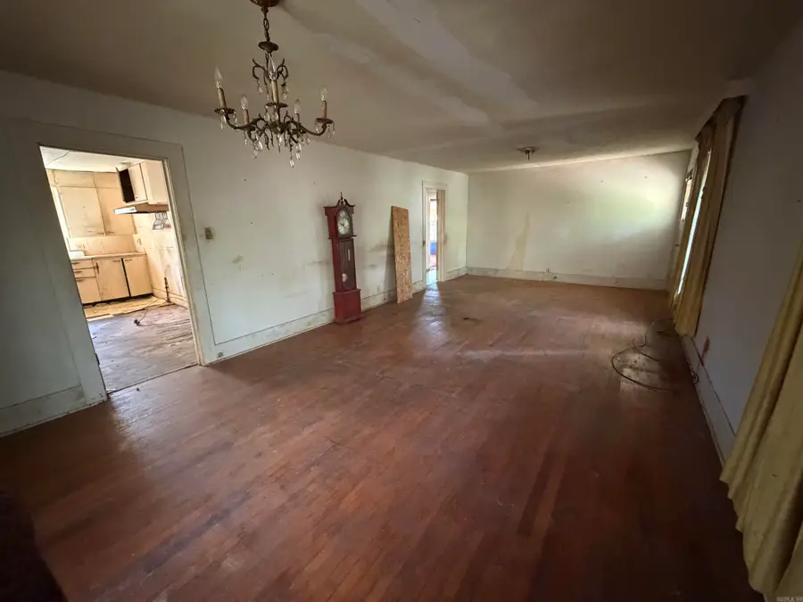 1107 W 2nd Street, El Dorado, AR 71730 - #2