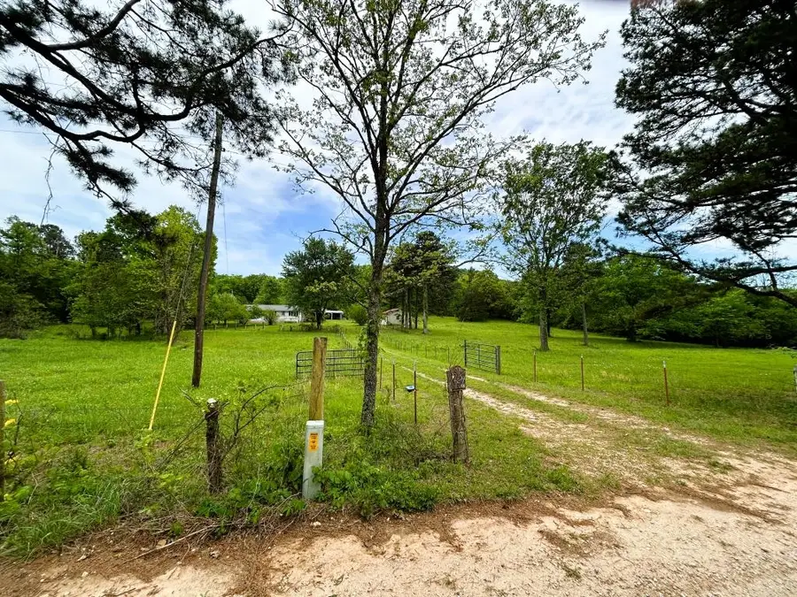 227 Cedar Creek Road, Marshall, AR 72650 - #2