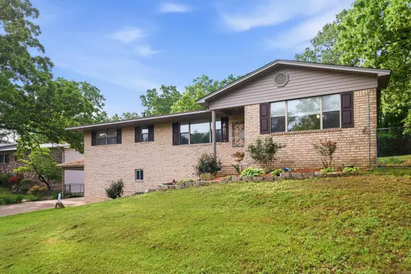 106 Harrison Place, Hot Springs, AR 71913