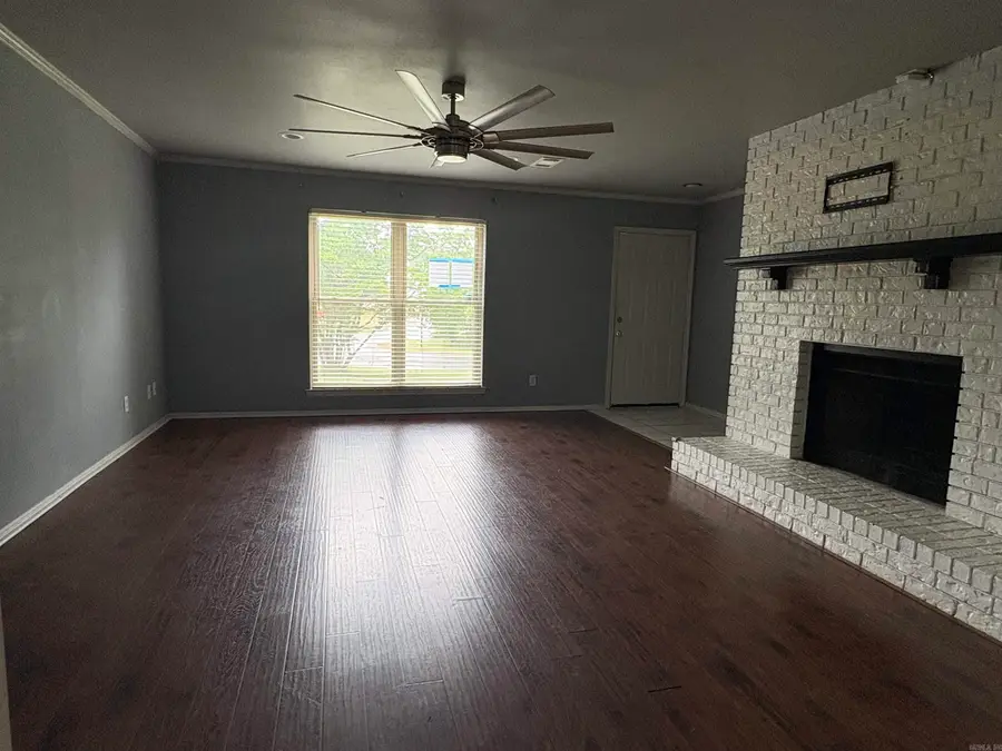 50 Hightrail Drive, Maumelle, AR 72113 - #2