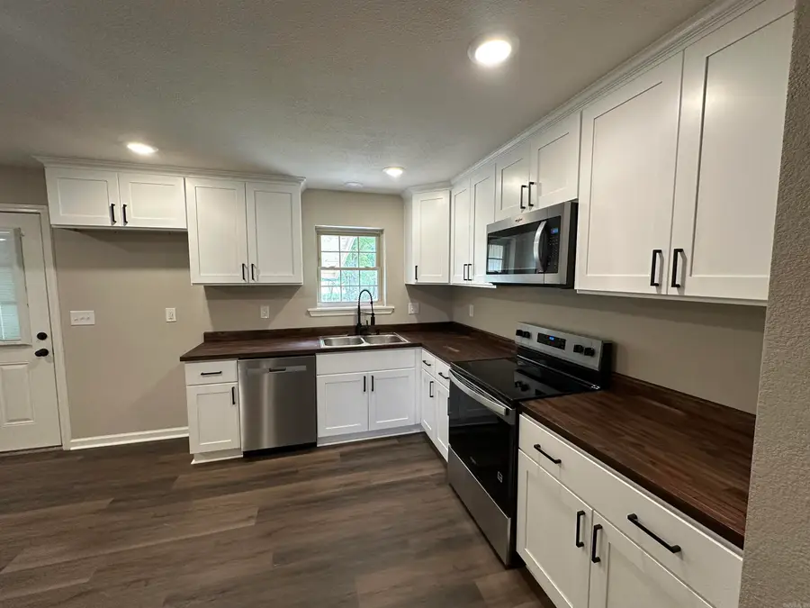 22 Deerwood Drive, Sheridan, AR 72150 - #2