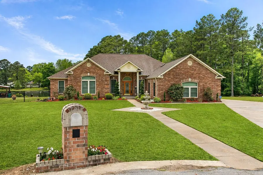 7203 Lakewood Court, Pine Bluff, AR 71603 - #3