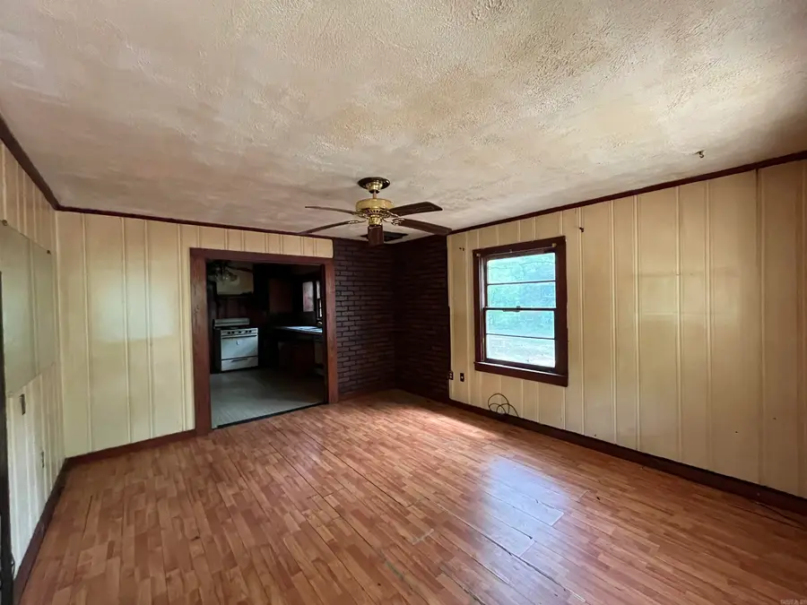 1610 Jones Dr, Conway, AR 72032 - #2