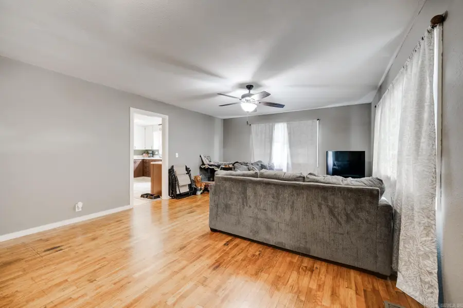 1204 W Main Street, Heber Springs, AR 72543 - #2