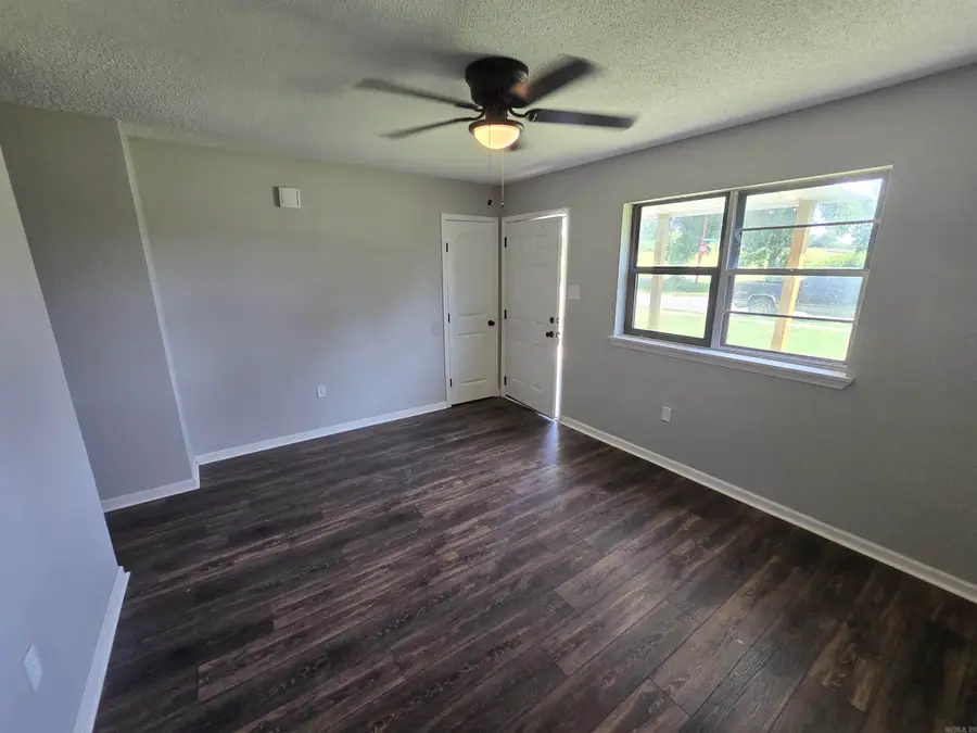 6500 Medford Ln, North Little Rock, AR 72117 - #3