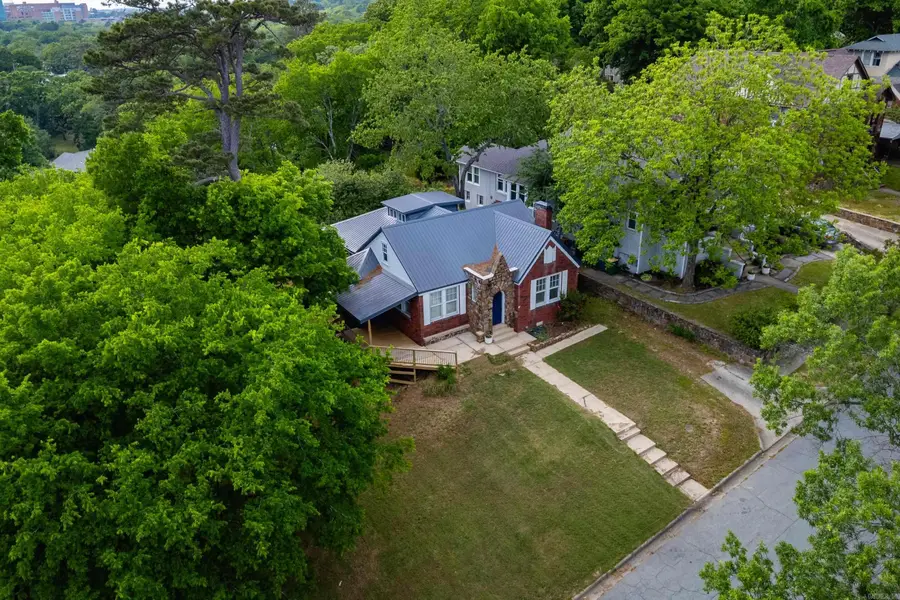 304 Thayer St, Little Rock, AR 72205 - #2