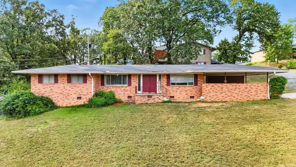 1900 Broken Arrow Drive, North Little Rock, AR 72118