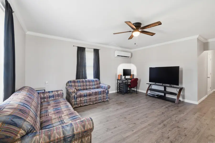 202 N Griffin Street, Morrilton, AR 72110 - #3