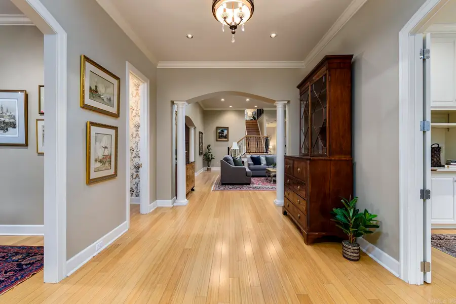 18 St Johns Place, Little Rock, AR 72207 - #3