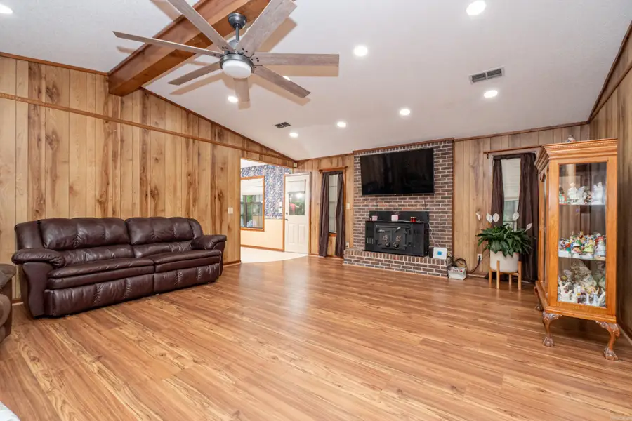 322 Evans Dr, El Dorado, AR 71730 - #3