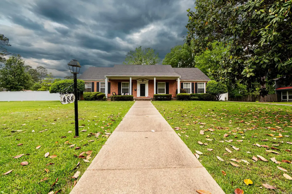 484 Elaine Ave, Camden, AR 71701 - #1