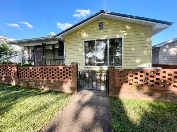 207 Parliament Drive, Horseshoe Bend, AR 72512