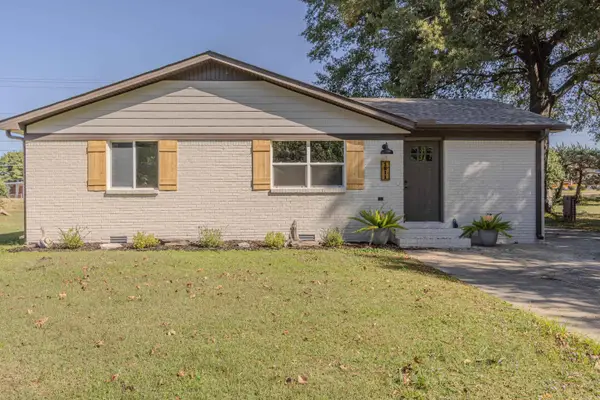 1811 Magnolia Ln, Paragould, AR 72450