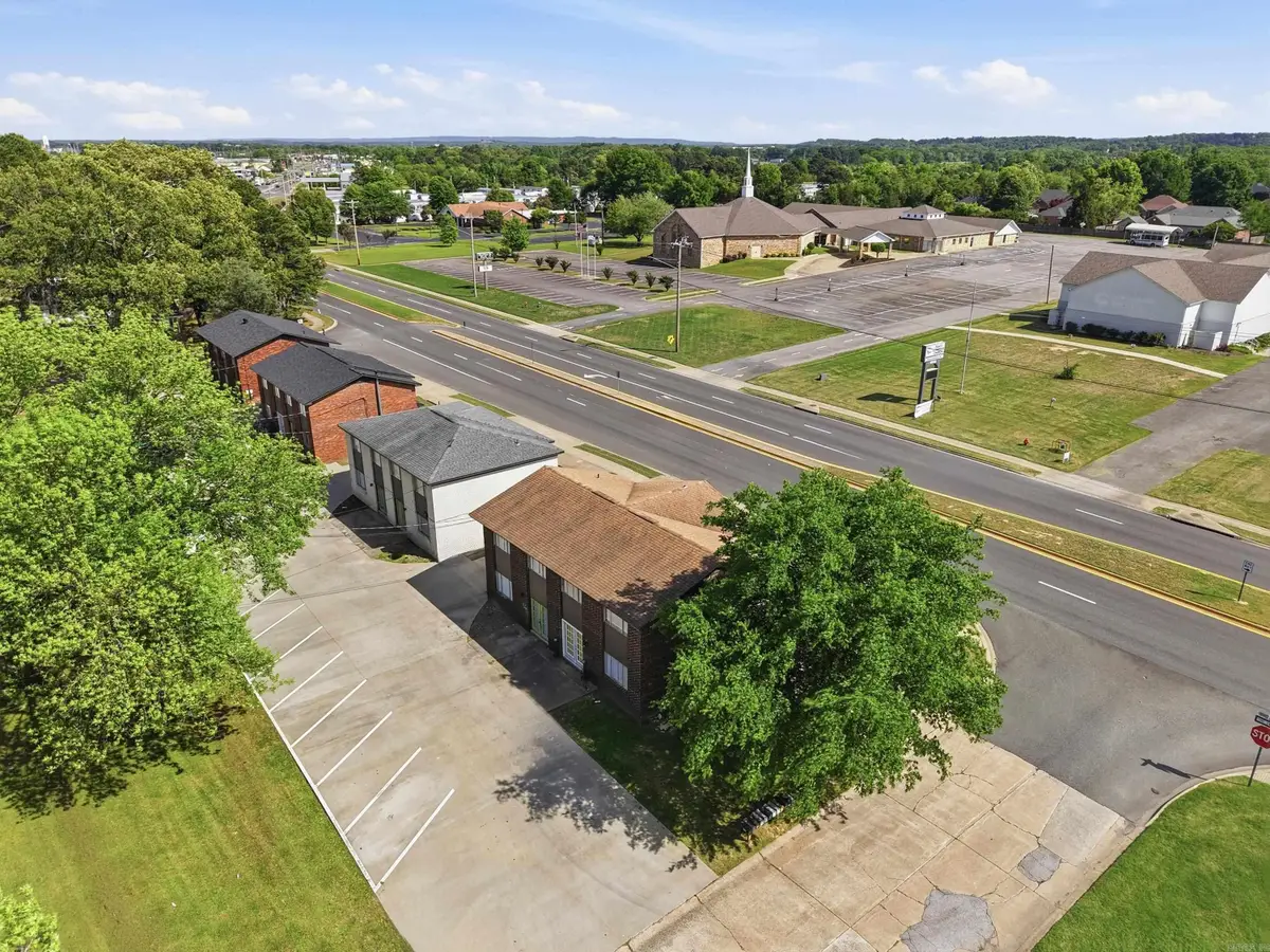 1900 Dave Ward, Conway, AR 72034 - #1
