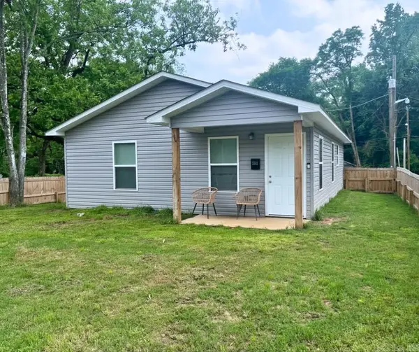 1733 Caddo Street, Arkadelphia, AR 71923