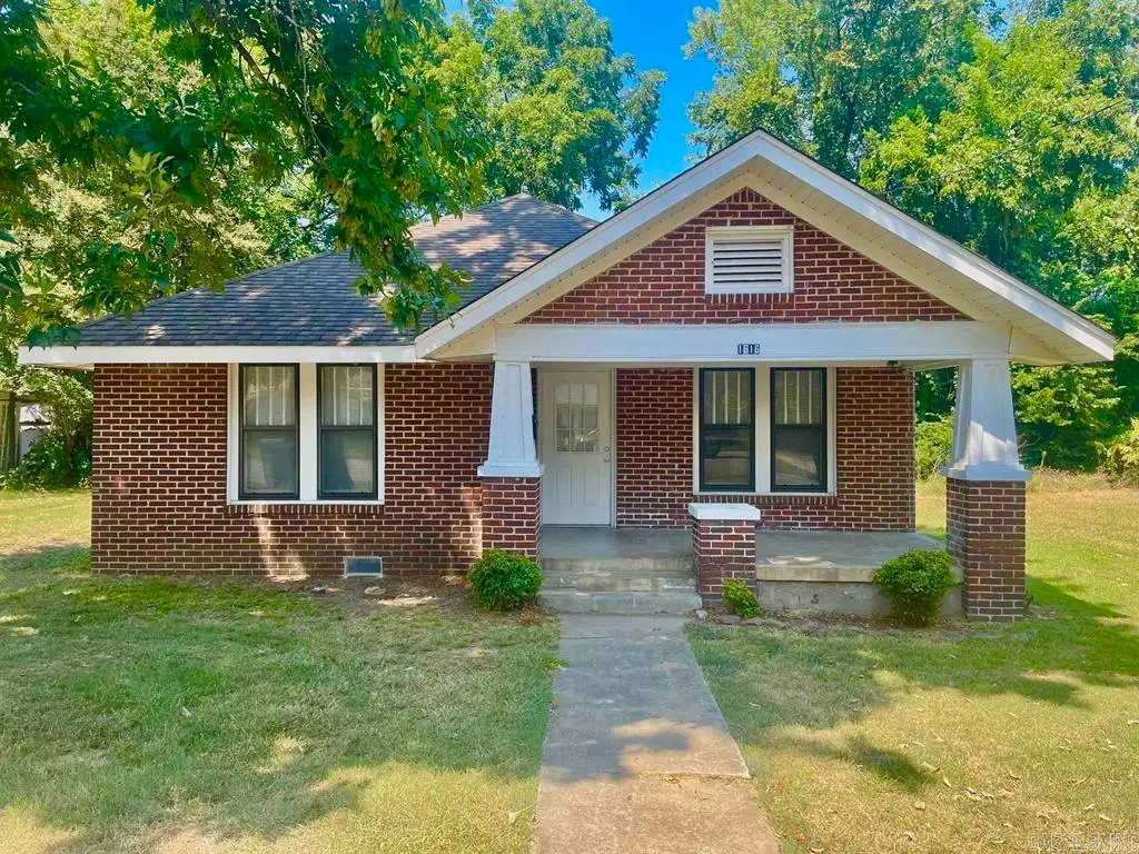 1616 Independence, Conway, AR 72034 - #1