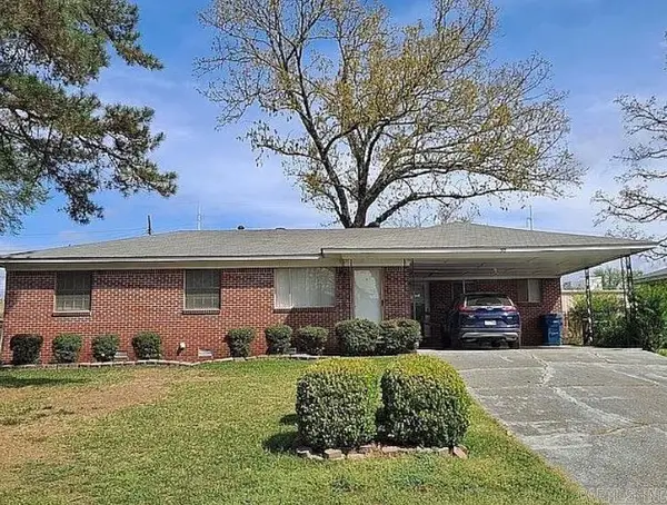 32 Meadowbrook Lane, Little Rock, AR 72205