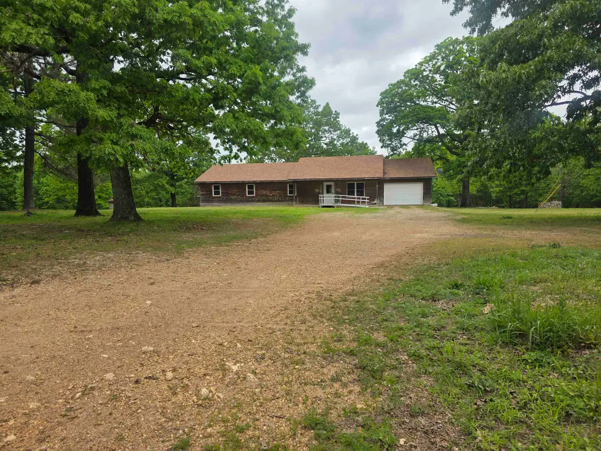 406 E Cc Road, Hardy, AR 72542 - #1