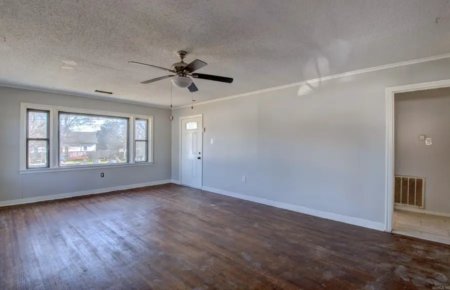 2500 Booker St, Little Rock, AR 72204 - #2