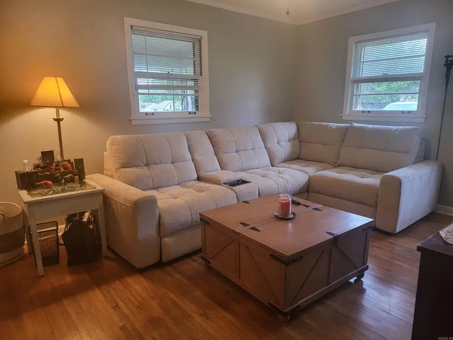 724 Locust, Jonesboro, AR 72401 - #3