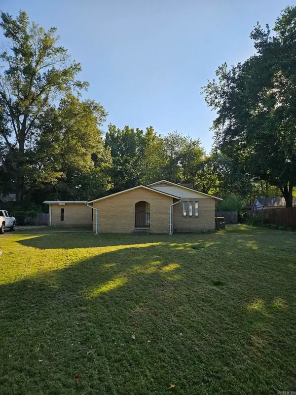 1018 Homecrest Drive, Piggott, AR 72454