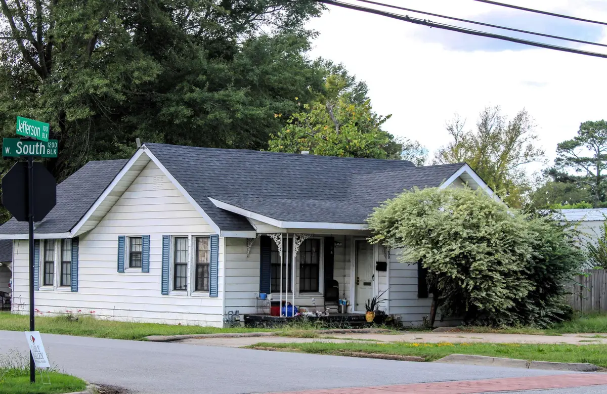 1200 W South Street, Benton, AR 72015 - #1
