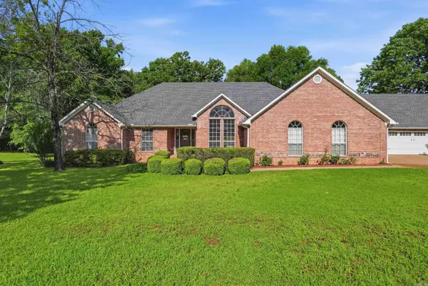8 Scenic Point, Greenbrier, AR 72058