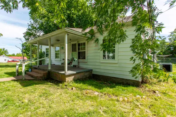 101 2nd Street, Oxford, AR 72565